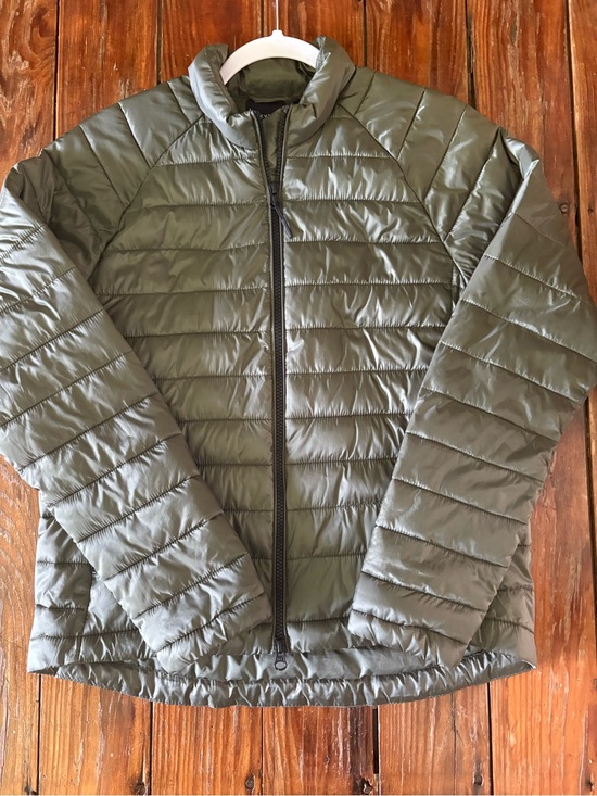Everlane Jackets & Blazers - Everlane Renew Olive Green Quilted Puffer Jacket